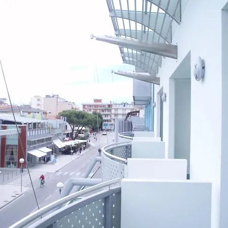 Argonauti דירה *